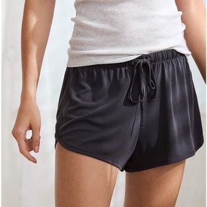 AERIE SOFTEST TULIP SHORT